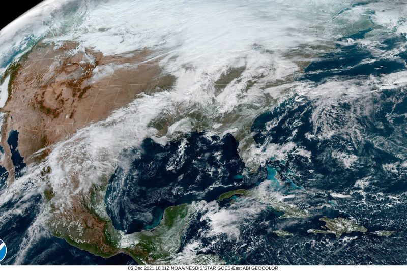 Freakishly Warm Temperatures Bathe Much Of U.S. To Begin Sept…uh, December